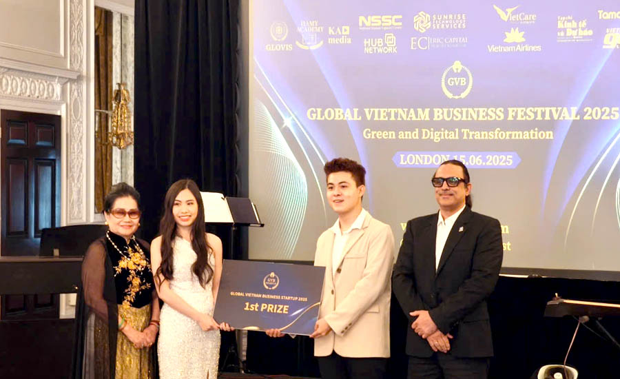 Đề[-]tài[-]đoạt[-]Giải[-]Nhất[-]cuộc[-]thi[-]của[-]VACNE[-]tiếp[-]tục[-]nhận[-]giải[-]vô[-]địch[-]Cuộc[-]thi[-]Khởi[-]nghiệp[-]tại[-]Vương[-]Quốc[-]Anh